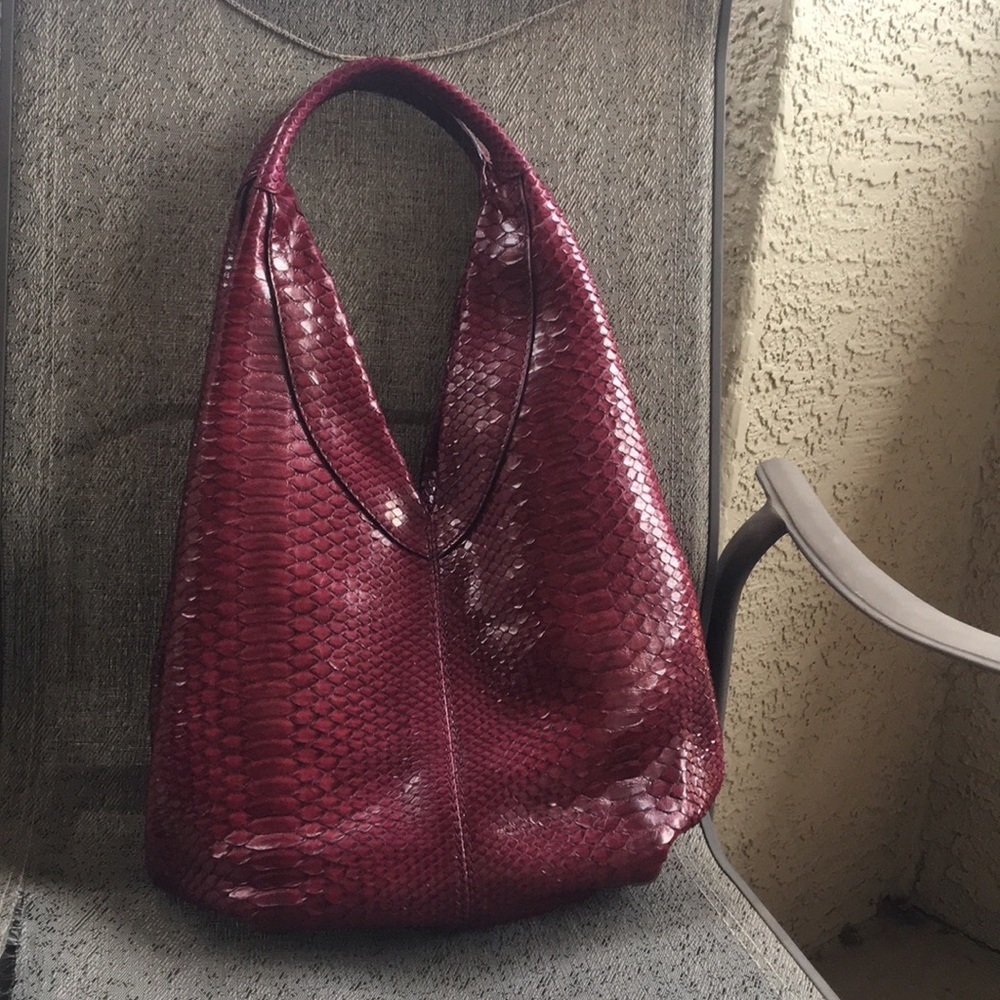 Italian VBH bag, used lightly and great condition.